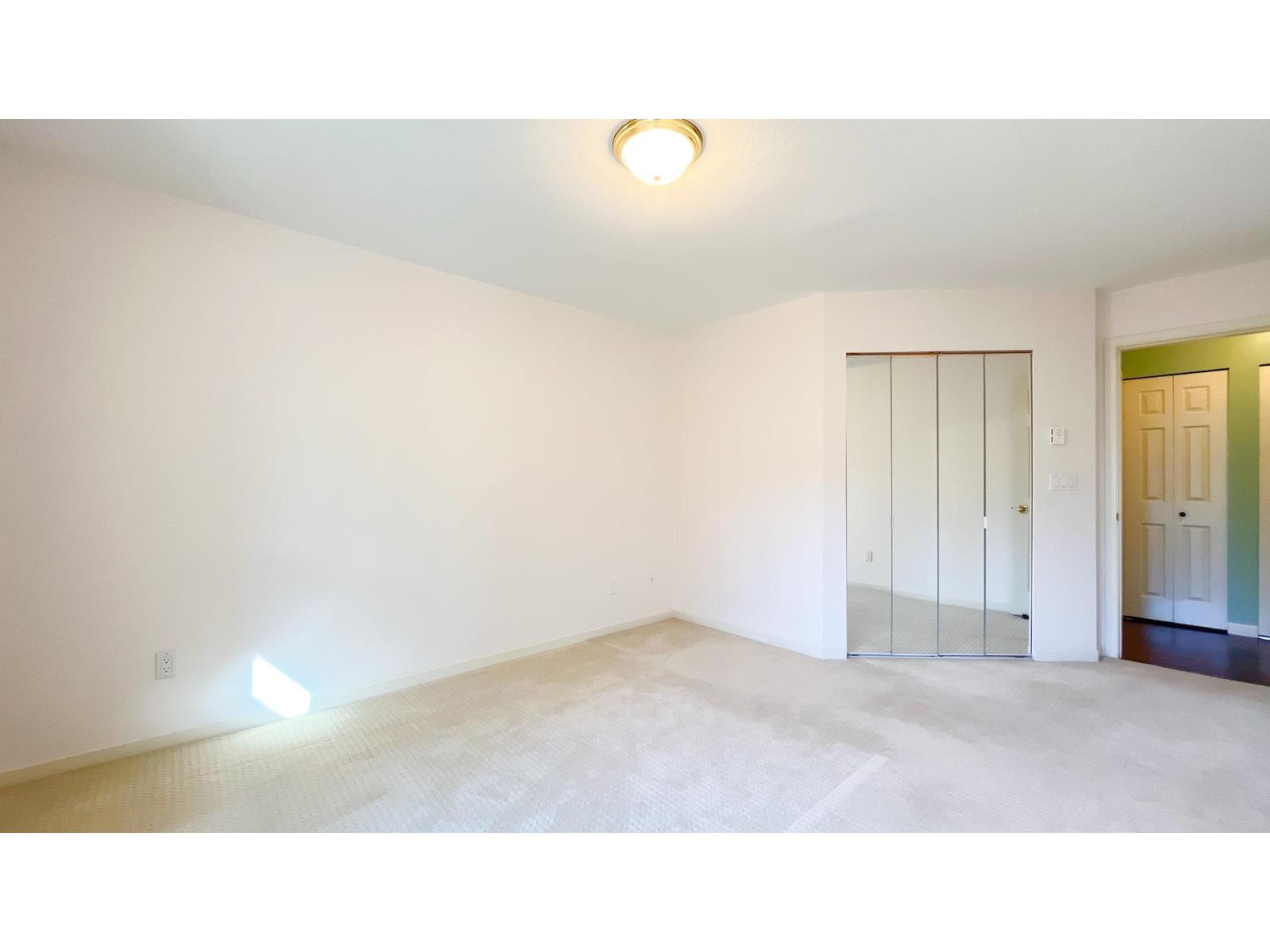 302 14980 101a Avenue, Surrey, British Columbia  V3R 0T1 - Photo 11 - R3059162