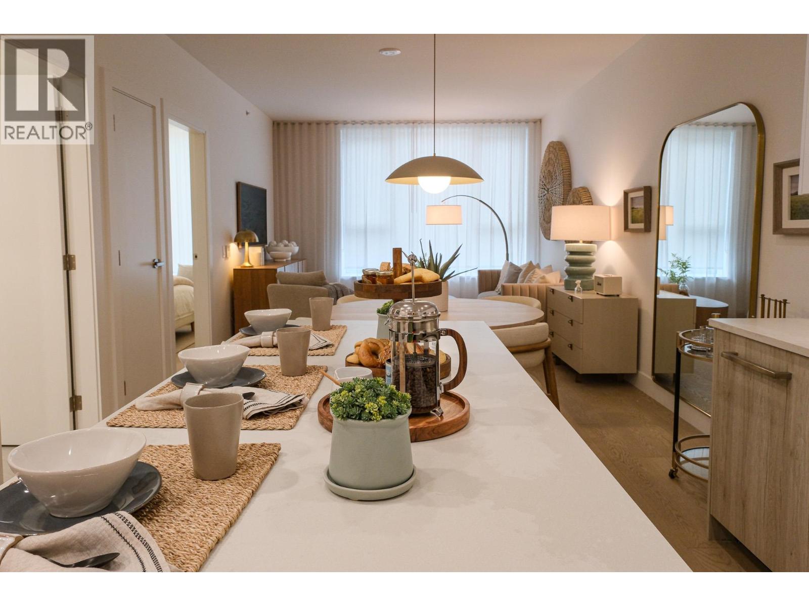 307 423 6th Street, West Vancouver, British Columbia  V7T 0A1 - Photo 5 - R3059702