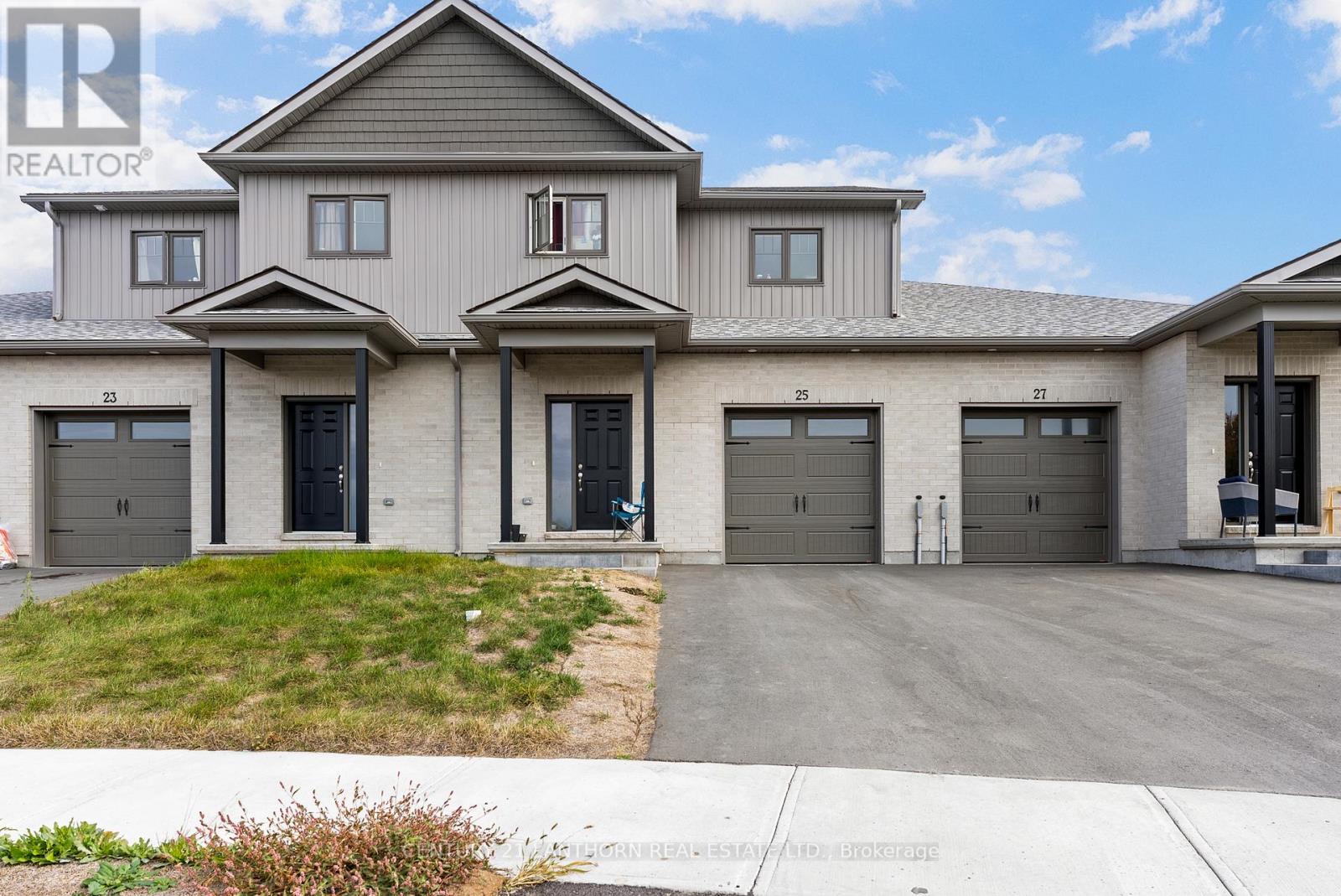 25 Beasley Crescent, Prince Edward County, Ontario N1T 1J9 - Photo 1 - X12472390