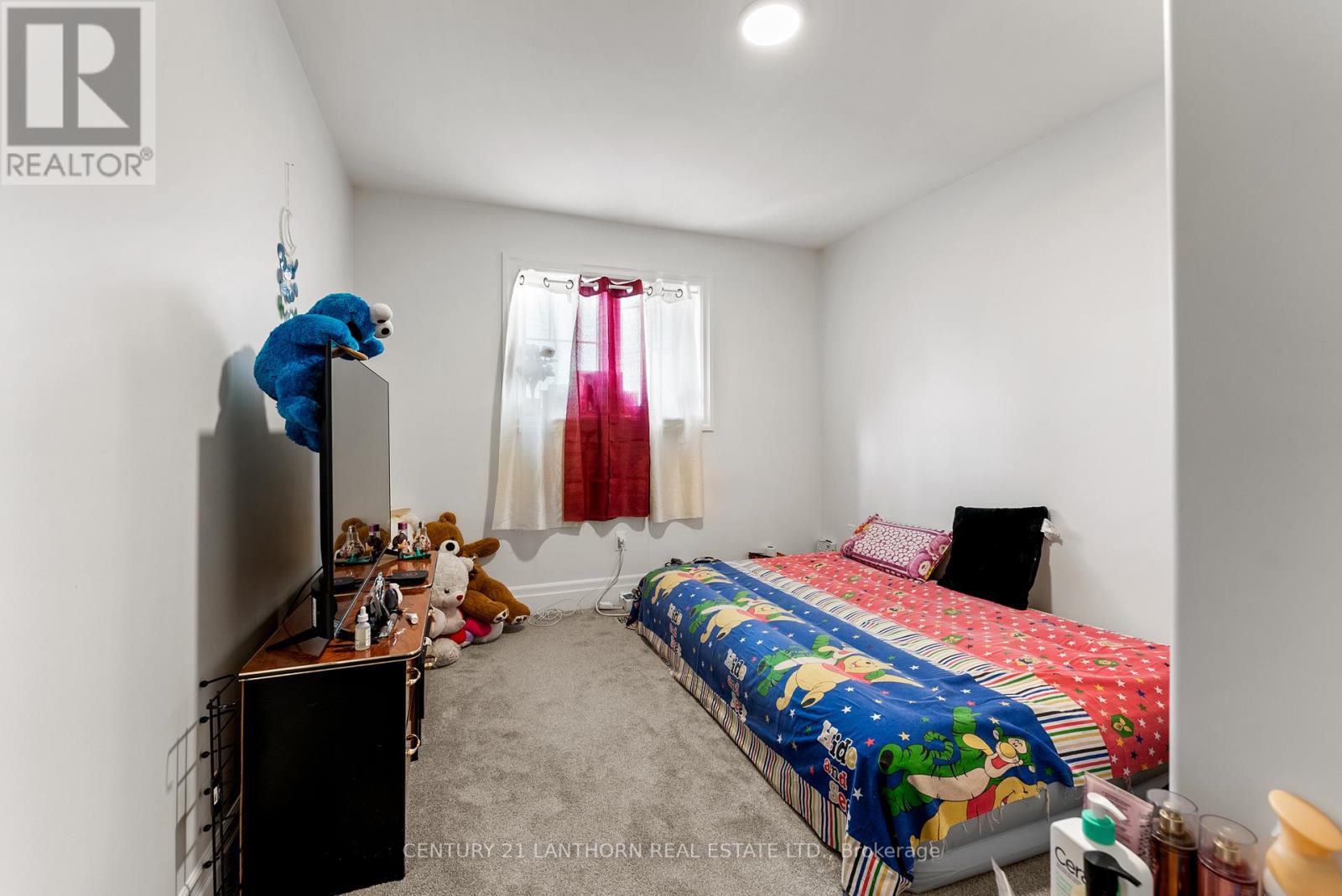 25 Beasley Crescent, Prince Edward County, Ontario N1T 1J9 - Photo 16 - X12472390