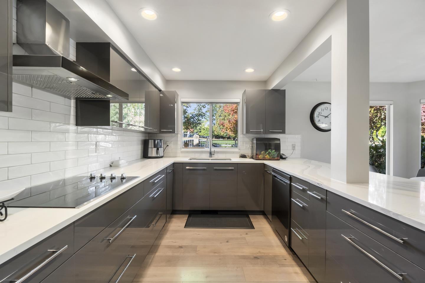140 15988 83 AVENUE, Surrey, British Columbia