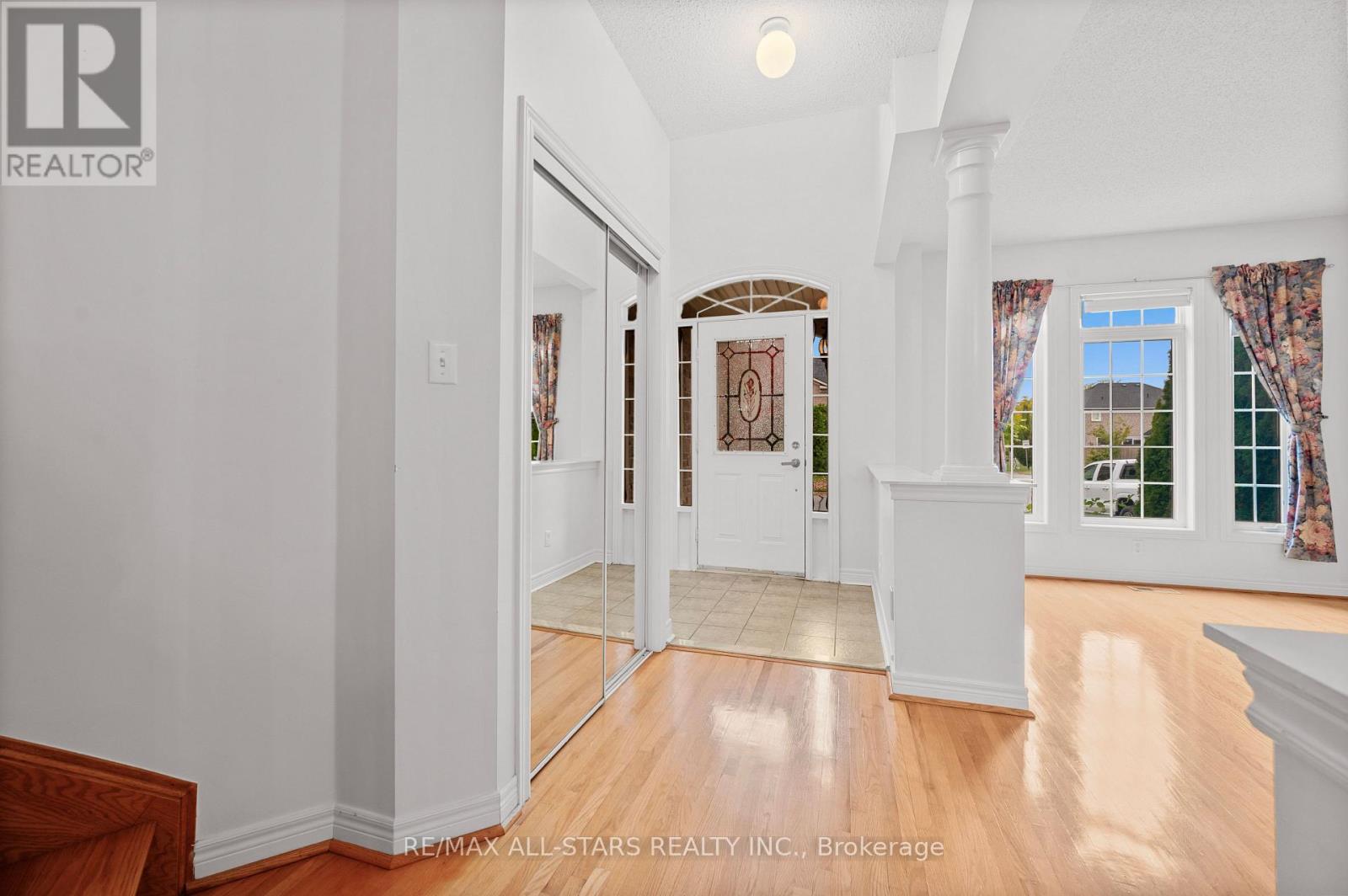 9 Wood Thrush Avenue, Markham, Ontario  L3S 4A8 - Photo 6 - N12472323