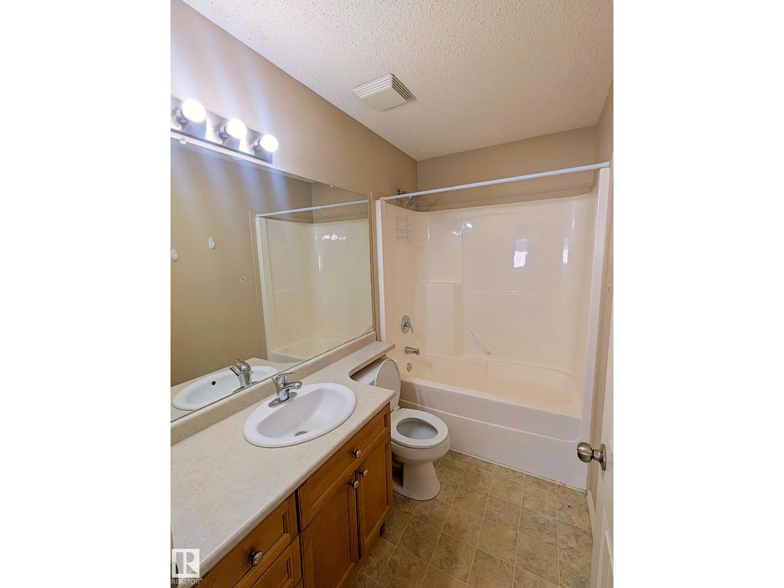 3927 160 Av Nw, Edmonton, Alberta  T5Y 3J7 - Photo 16 - E4462827