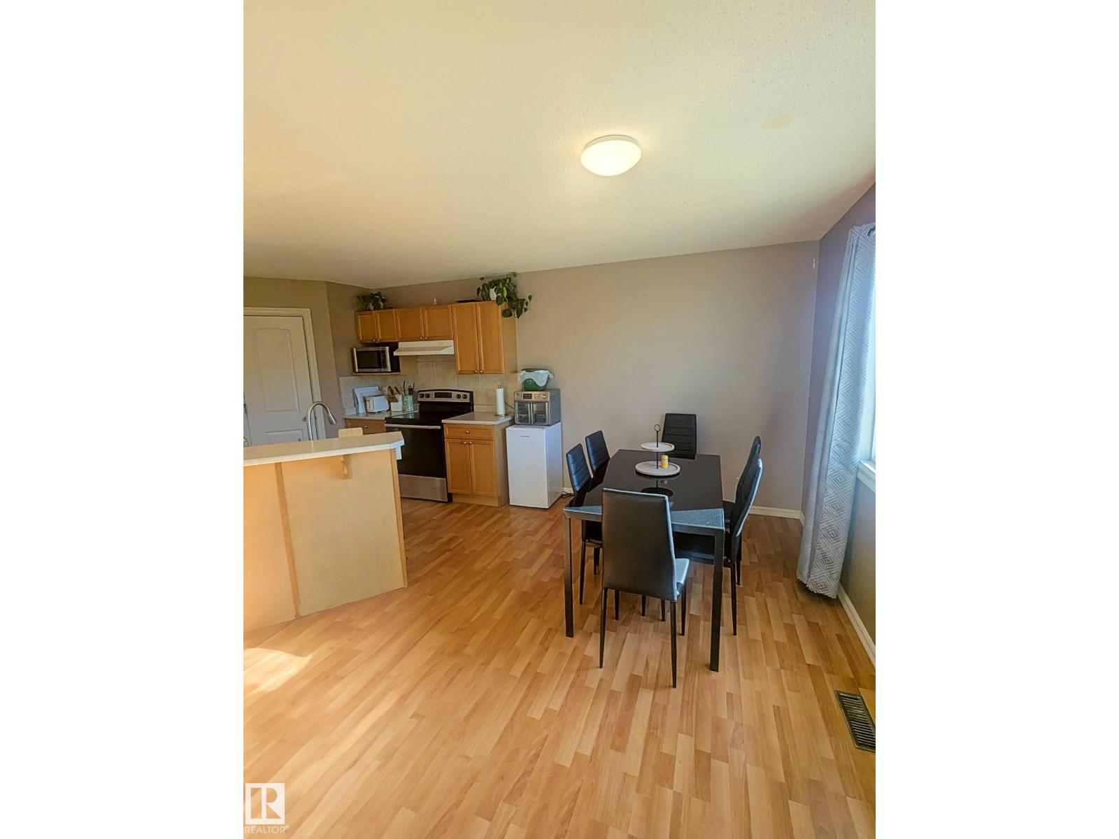 3927 160 Av Nw, Edmonton, Alberta  T5Y 3J7 - Photo 4 - E4462827