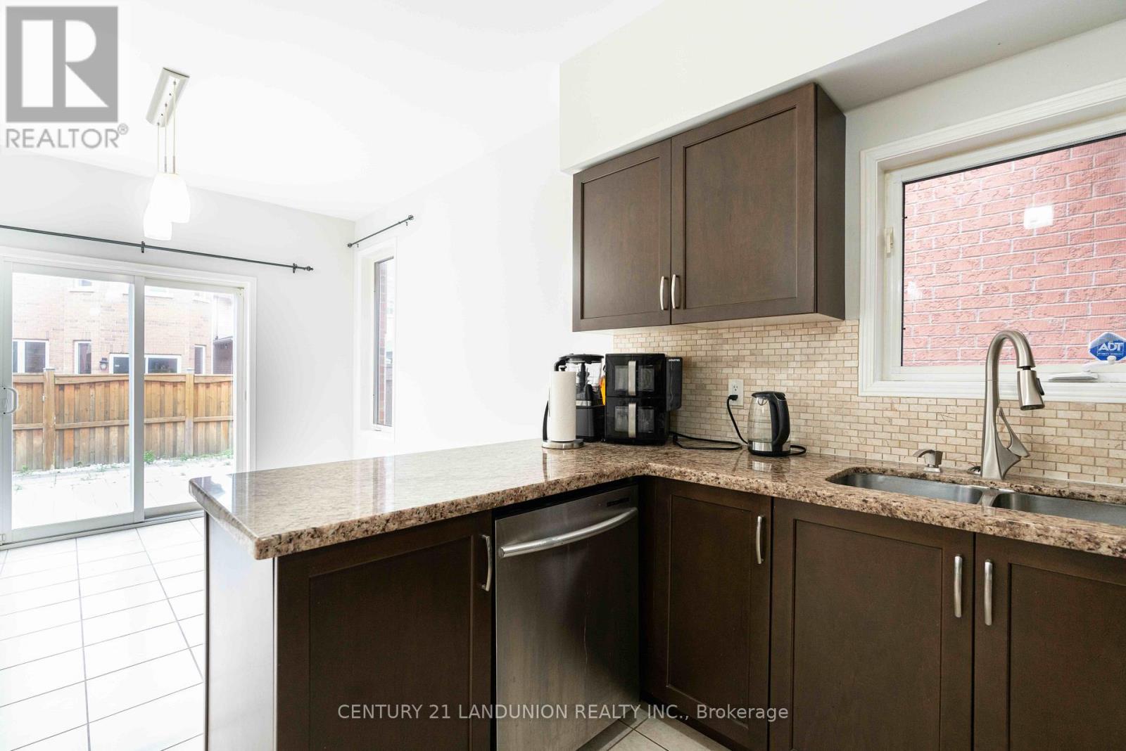 58 Stricker Avenue, Markham (Wismer), Ontario  L6E 1N6 - Photo 11 - N12472354