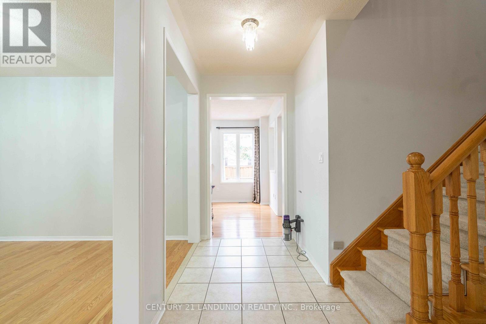 58 Stricker Avenue, Markham (Wismer), Ontario  L6E 1N6 - Photo 7 - N12472354