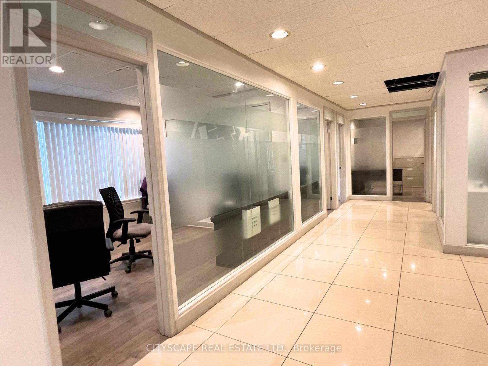 220 Creditstone Road, Vaughan (Vaughan Corporate Centre), Ontario  L4K 1P3 - Photo 10 - N12472361