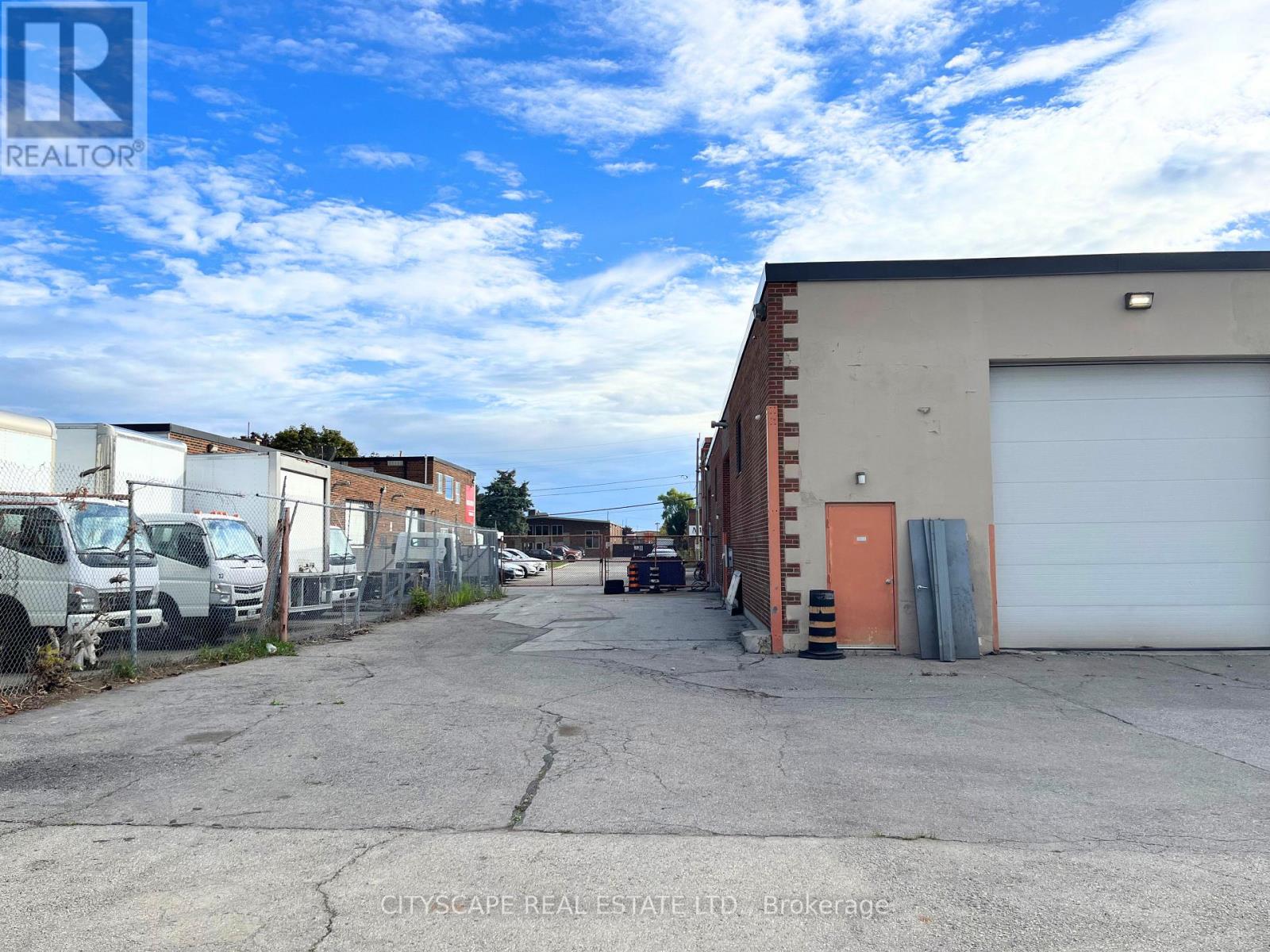 220 Creditstone Road, Vaughan (Vaughan Corporate Centre), Ontario  L4K 1P3 - Photo 4 - N12472361