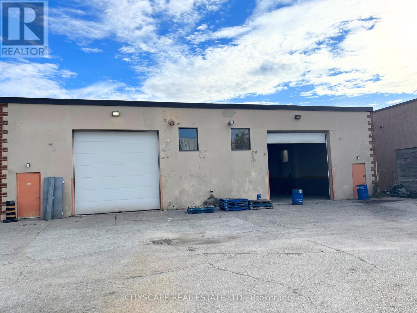 220 Creditstone Road, Vaughan (Vaughan Corporate Centre), Ontario  L4K 1P3 - Photo 5 - N12472361