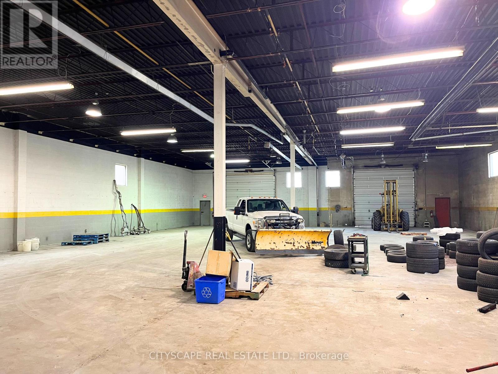 220 Creditstone Road, Vaughan (Vaughan Corporate Centre), Ontario  L4K 1P3 - Photo 6 - N12472361