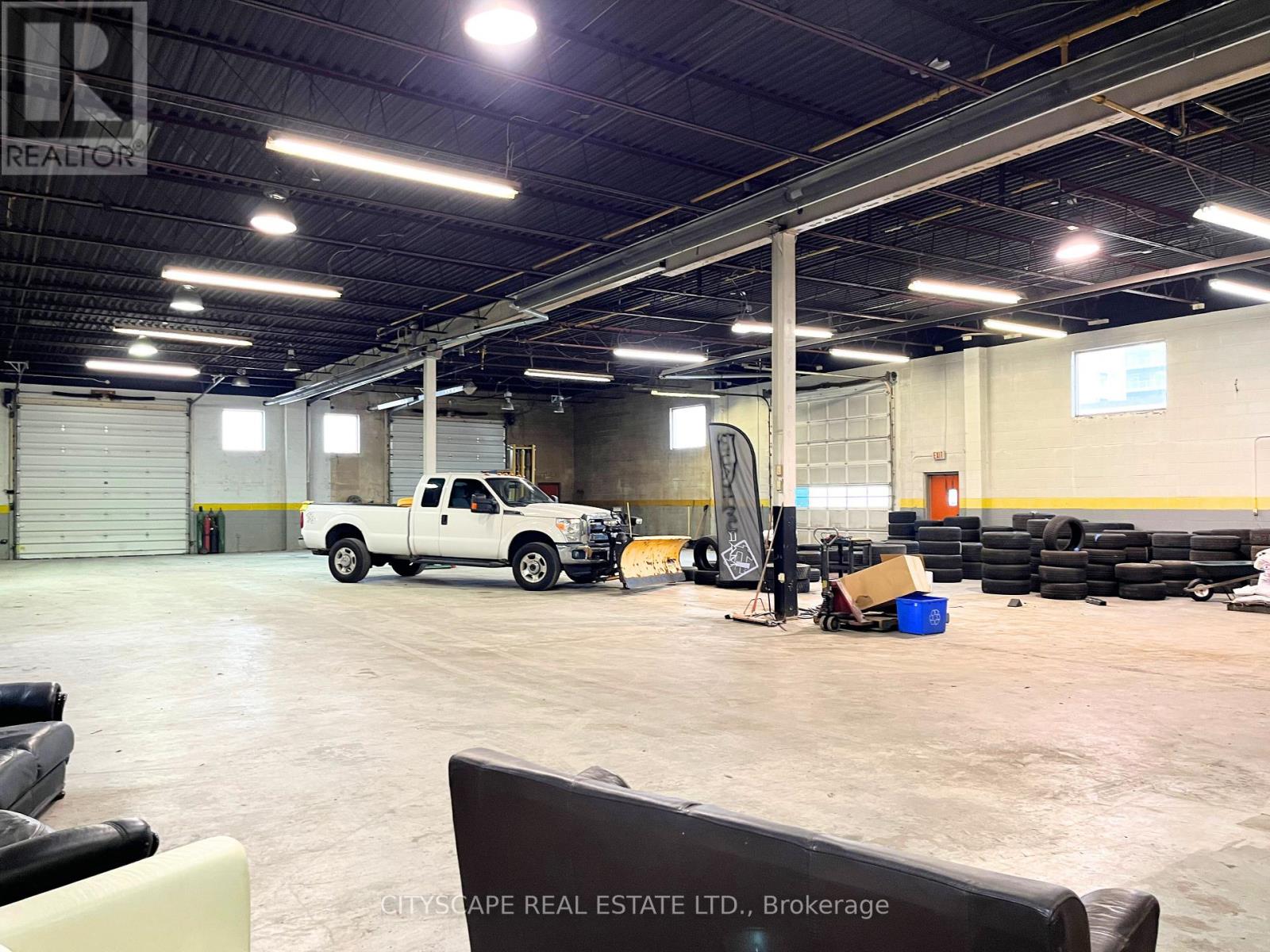 220 Creditstone Road, Vaughan (Vaughan Corporate Centre), Ontario  L4K 1P3 - Photo 7 - N12472361