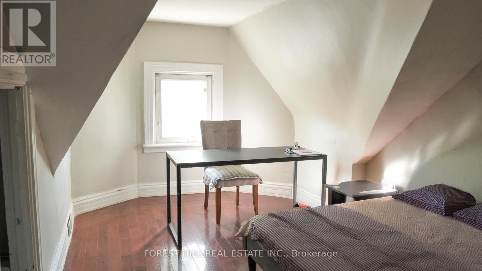 267 Seaton Street, Toronto, Ontario  M5A 2T5 - Photo 9 - C12447932