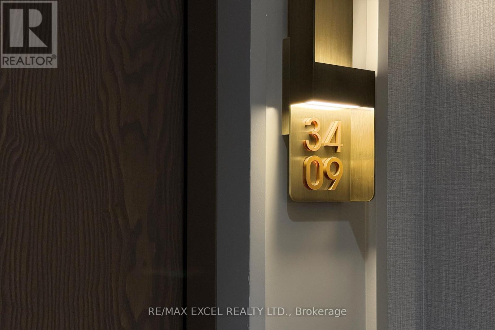 3409 - 30 Inn On The Park Drive, Toronto, Ontario  M3C 0P8 - Photo 2 - C12456058
