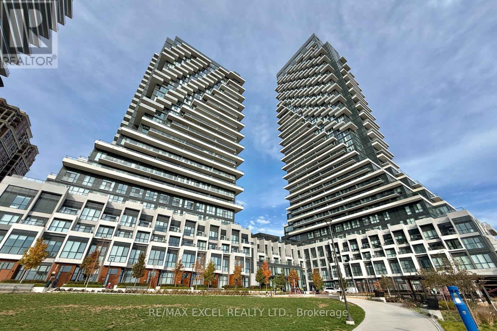 3409 - 30 Inn On The Park Drive, Toronto, Ontario  M3C 0P8 - Photo 4 - C12456058