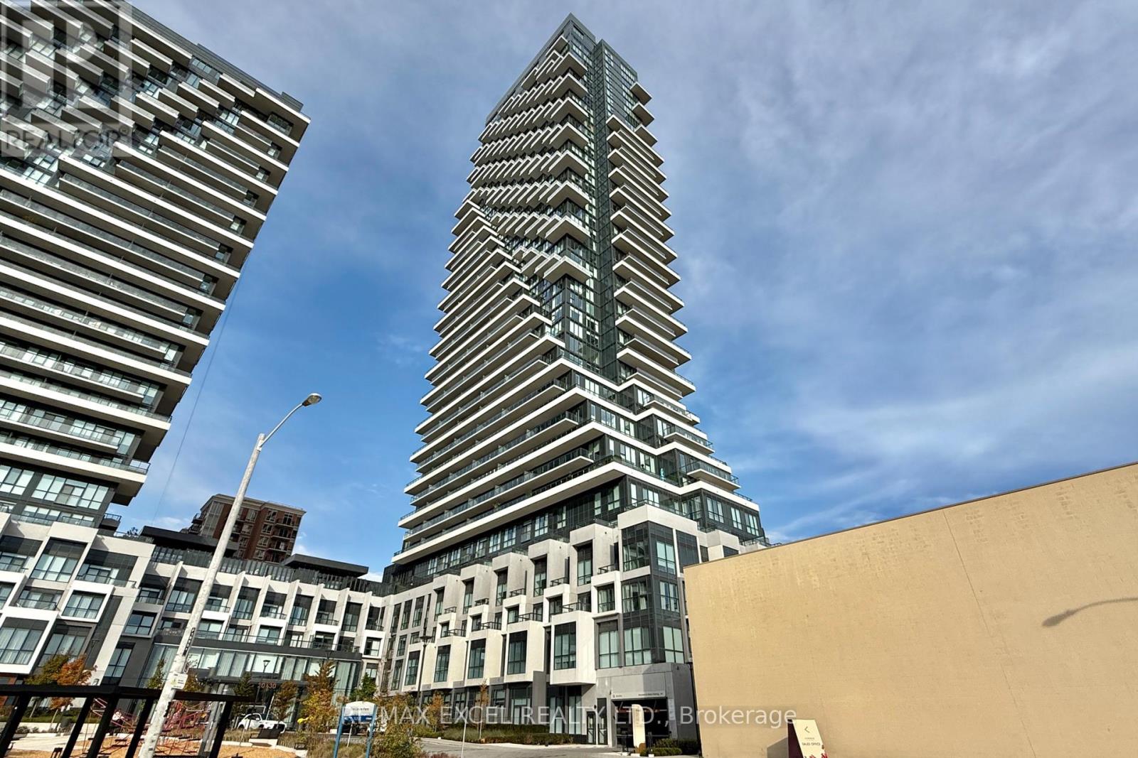 3409 - 30 Inn On The Park Drive, Toronto, Ontario  M3C 0P8 - Photo 3 - C12456058
