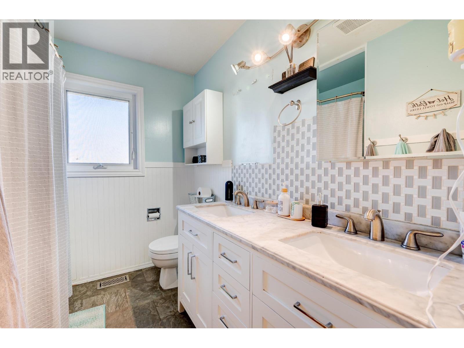 770 Sherwood Drive, Kamloops, British Columbia  V2B 4E5 - Photo 13 - 10366308