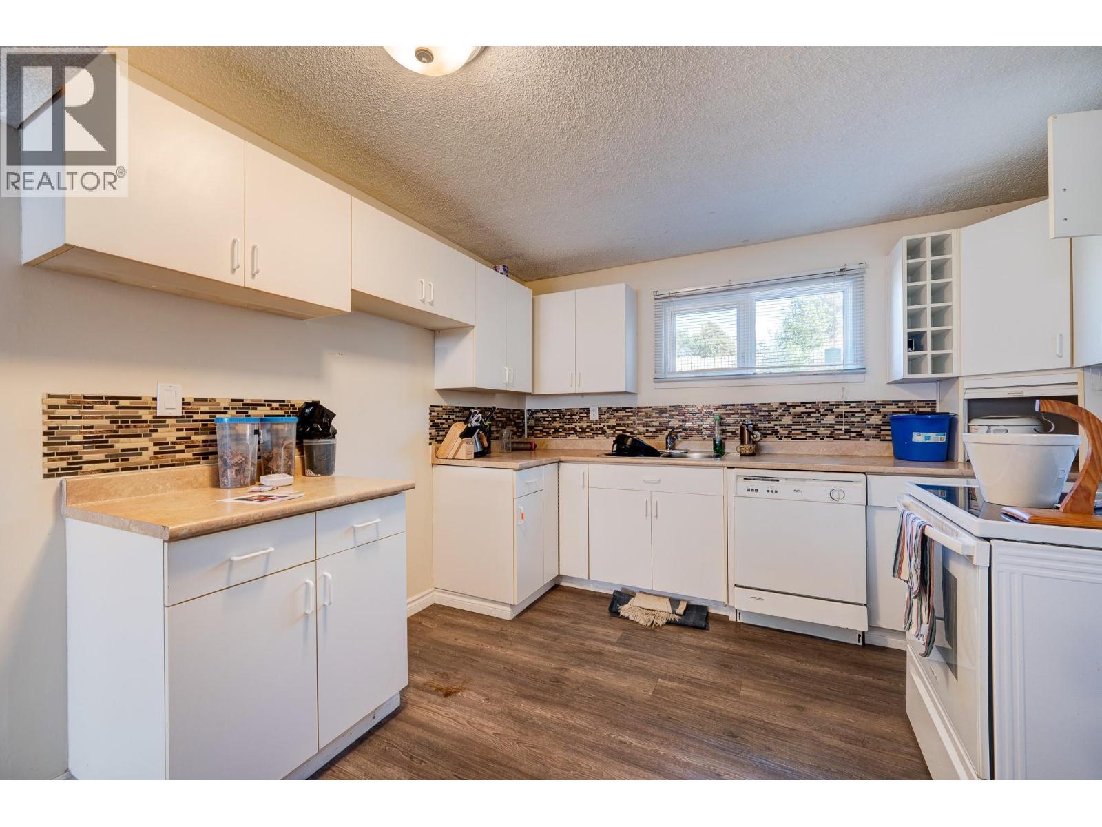 770 Sherwood Drive, Kamloops, British Columbia  V2B 4E5 - Photo 22 - 10366308