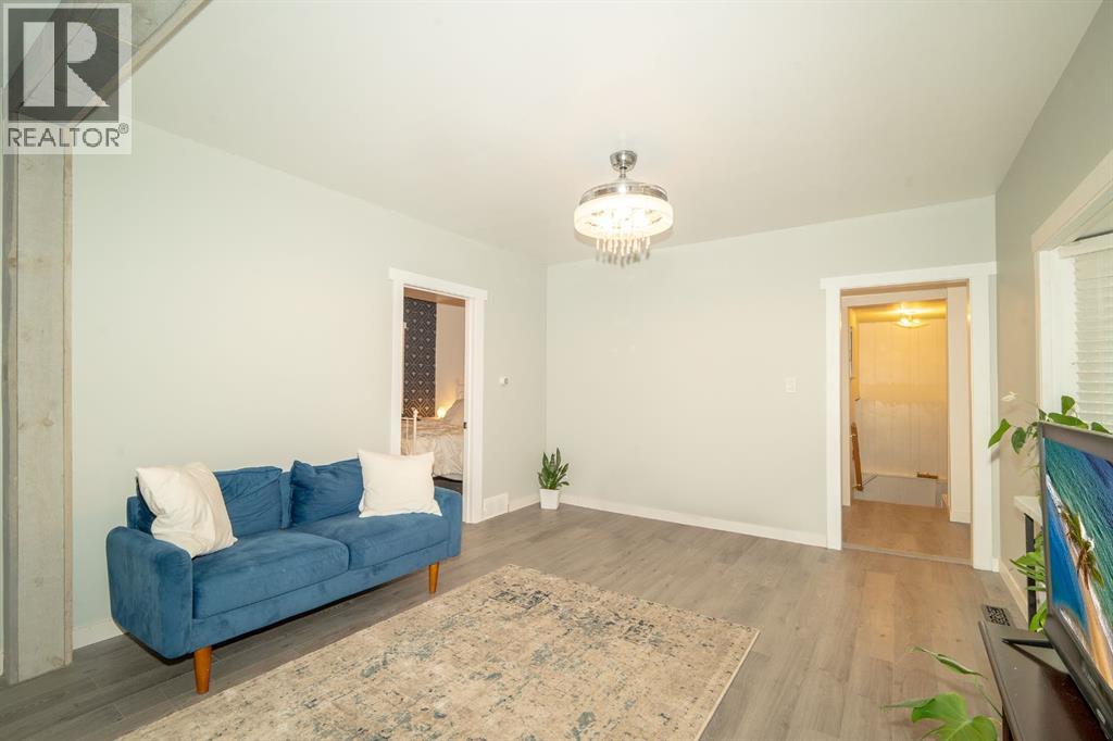 5002 55 Avenue, Ponoka, Alberta  T4J 1H3 - Photo 7 - A2260924
