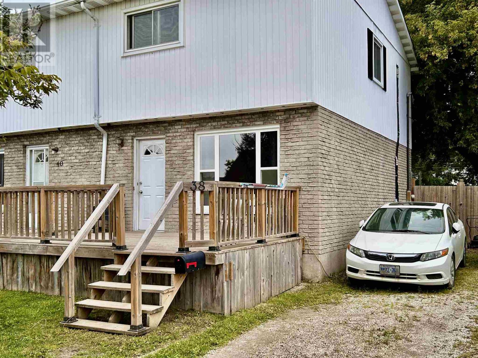 38 Alden Rd, Sault Ste. Marie, Ontario  P6C 5V3 - Photo 1 - SM252636