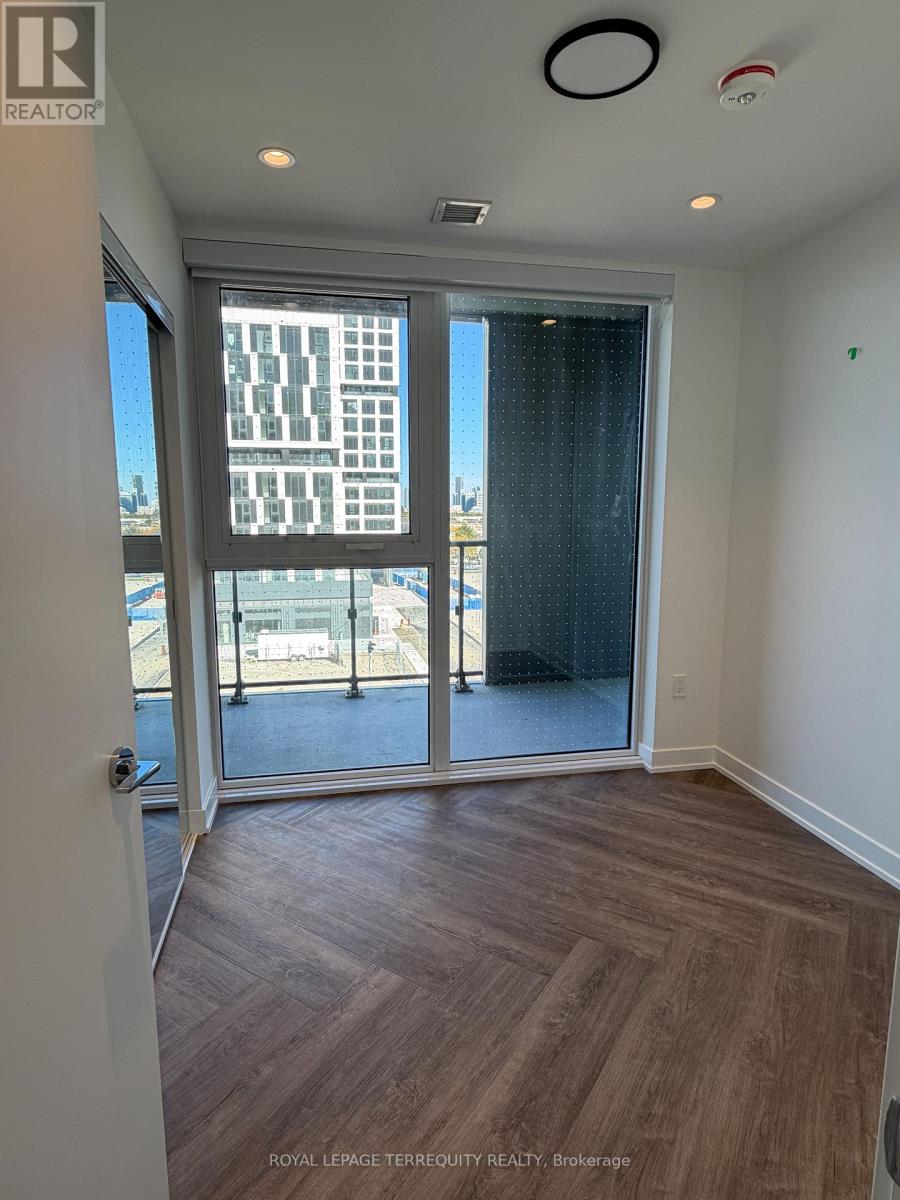 402 - 1037 The Queensway, Toronto, Ontario  M8Z 6C7 - Photo 6 - W12469989