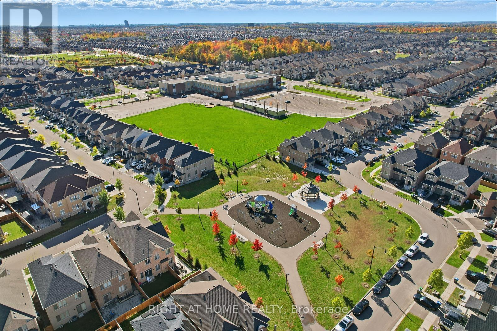 16 Angelfish Road, Brampton (Northwest Brampton), Ontario  L7A 5C5 - Photo 47 - W12472340