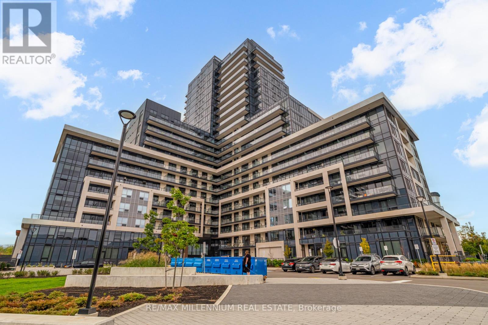 702 - 3220 WILLIAM COLTSON AVENUE, Oakville, Ontario