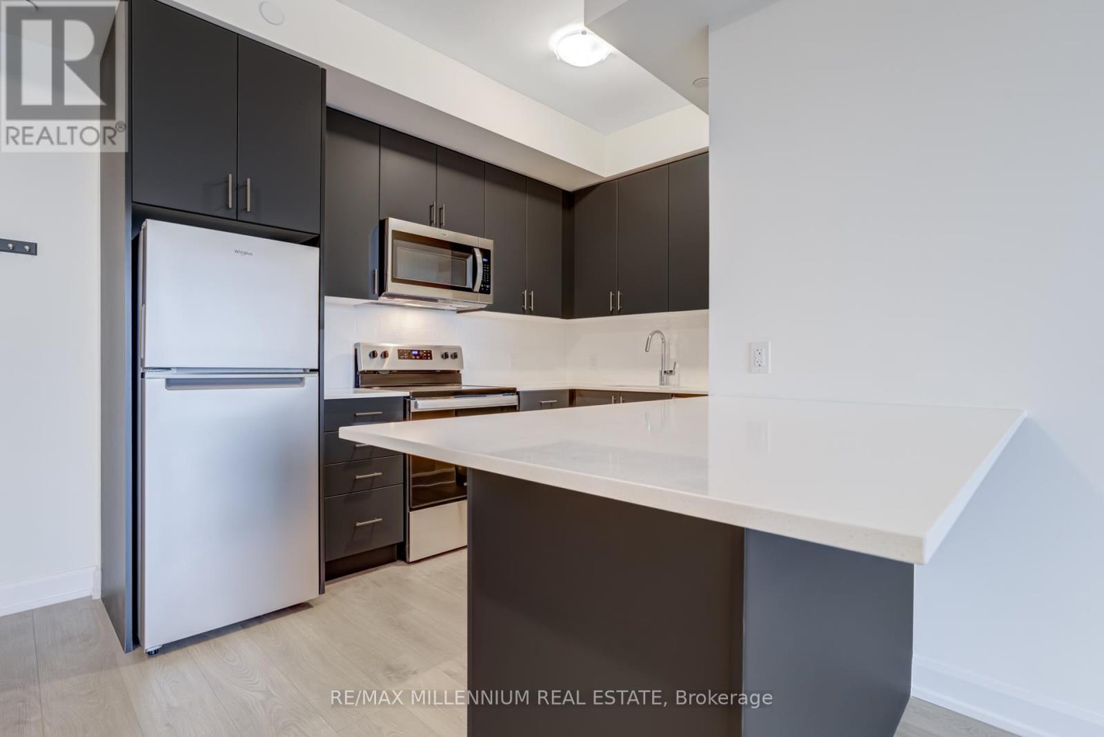 702 - 3220 William Coltson Avenue, Oakville, Ontario  L6H 7X9 - Photo 14 - W12472348