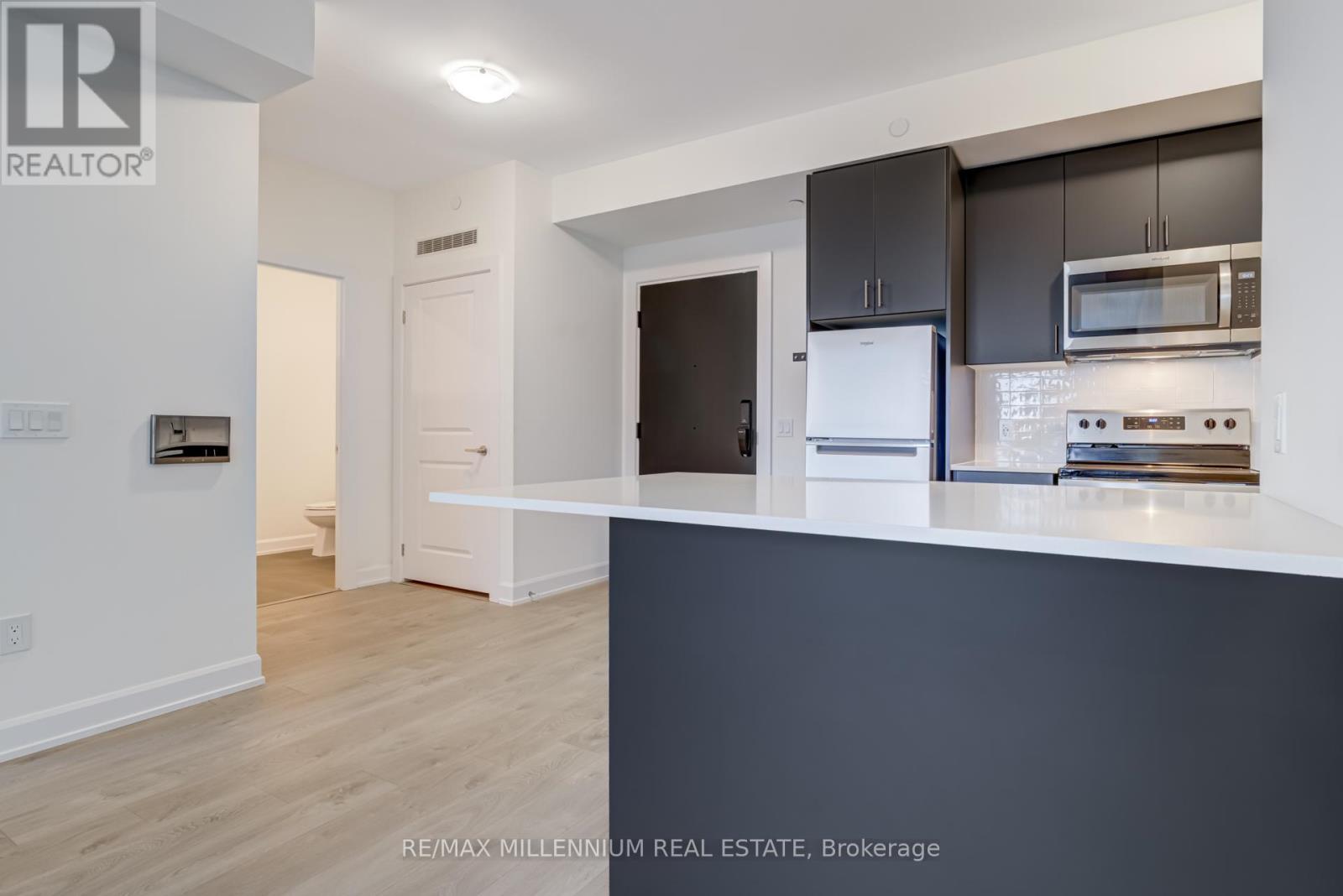 702 - 3220 William Coltson Avenue, Oakville, Ontario  L6H 7X9 - Photo 15 - W12472348