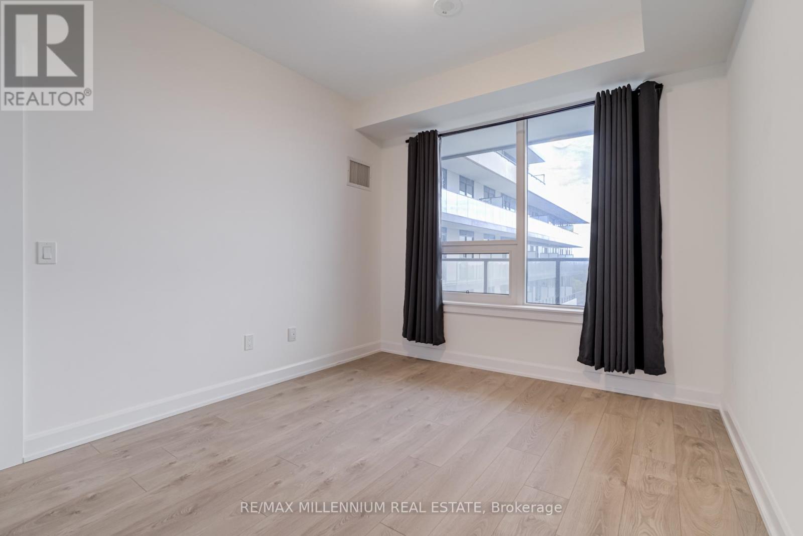 702 - 3220 William Coltson Avenue, Oakville, Ontario  L6H 7X9 - Photo 23 - W12472348