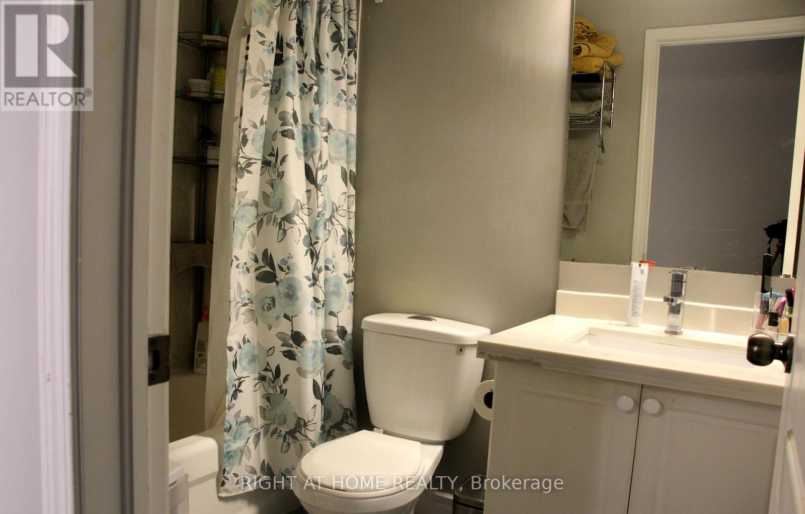 144 Cadillac Crescent, Brampton, Ontario  L7A 3B4 - Photo 16 - W12472352
