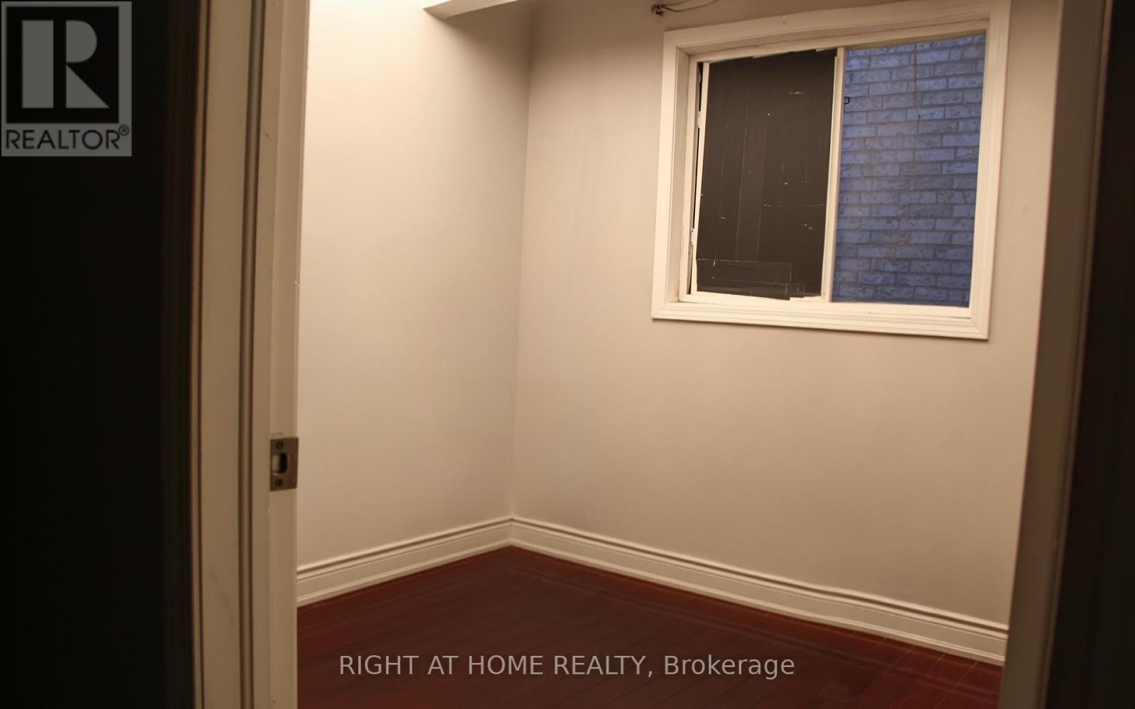 144 Cadillac Crescent, Brampton, Ontario  L7A 3B4 - Photo 17 - W12472352