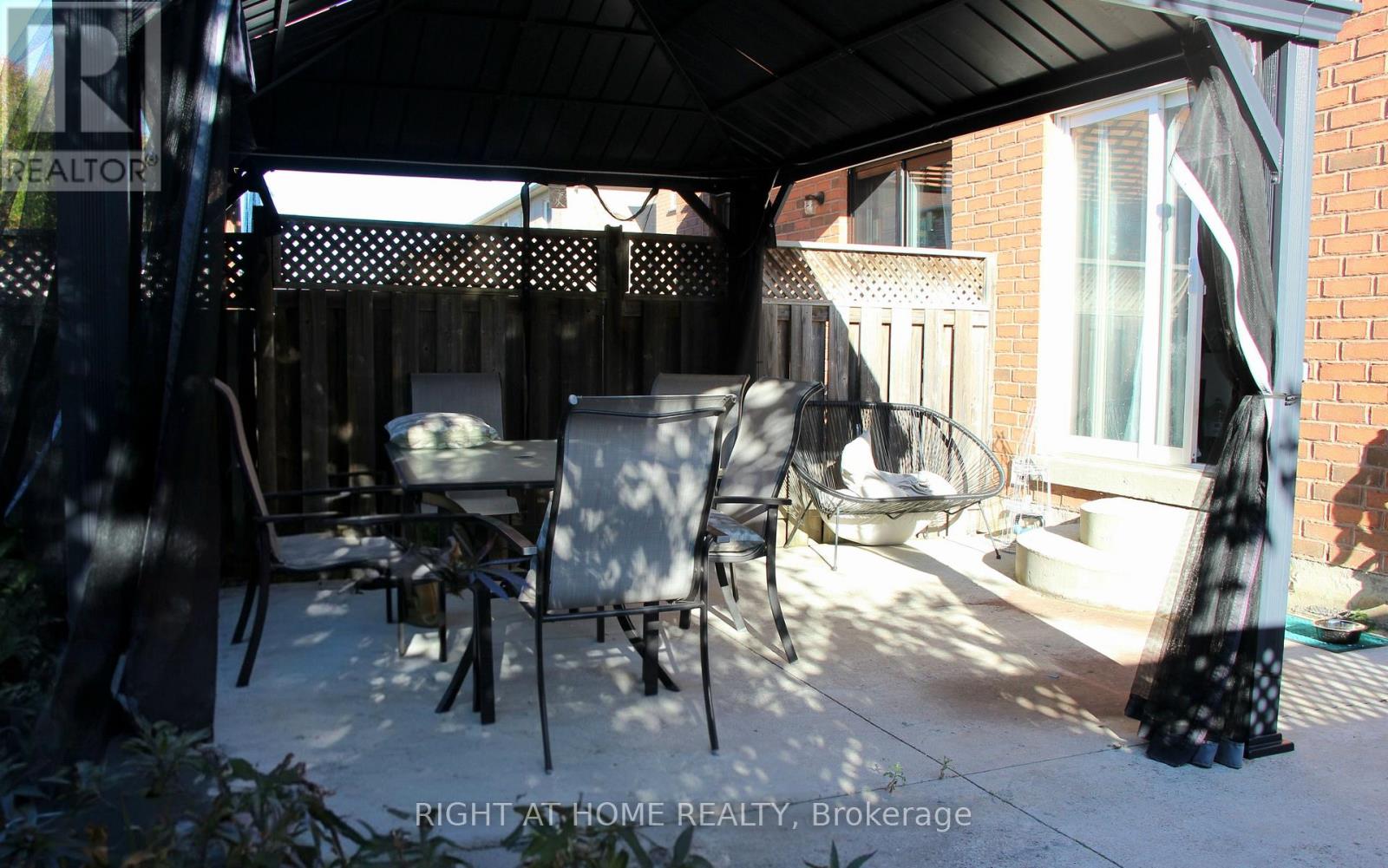 144 Cadillac Crescent, Brampton, Ontario  L7A 3B4 - Photo 30 - W12472352
