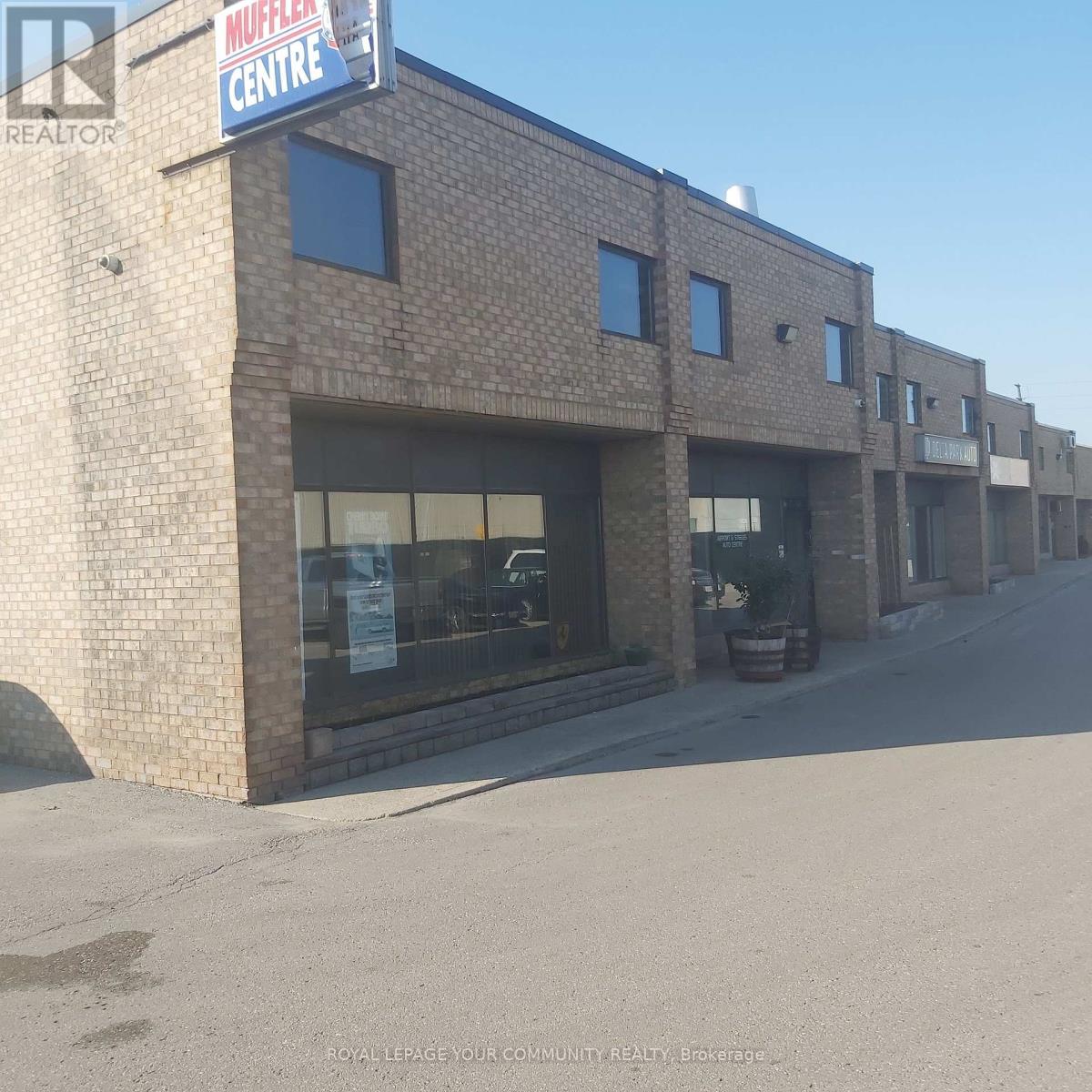 18 - 1 Delta Park Boulevard, Brampton (Gore Industrial South), Ontario  L6T 5G1 - Photo 1 - W12472355