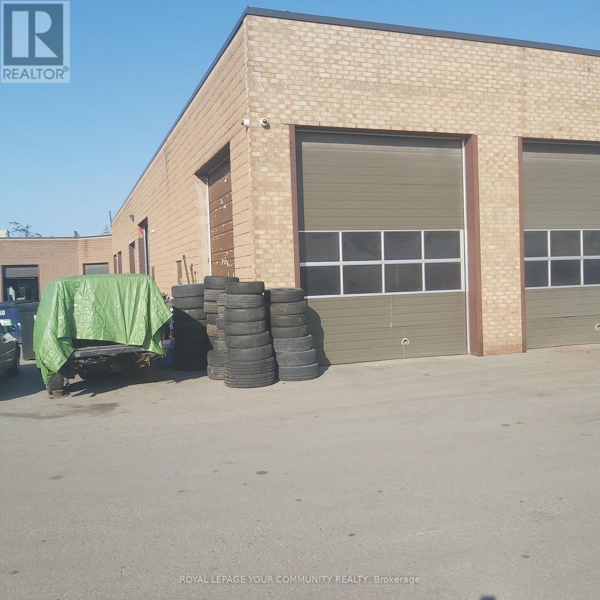 18 - 1 Delta Park Boulevard, Brampton (Gore Industrial South), Ontario  L6T 5G1 - Photo 10 - W12472355