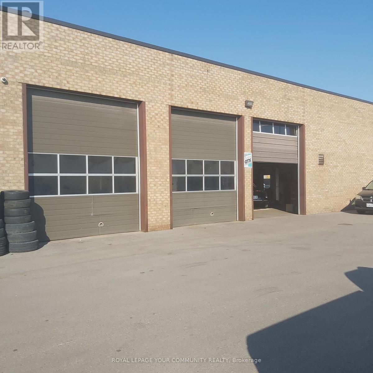 18 - 1 Delta Park Boulevard, Brampton (Gore Industrial South), Ontario  L6T 5G1 - Photo 2 - W12472355
