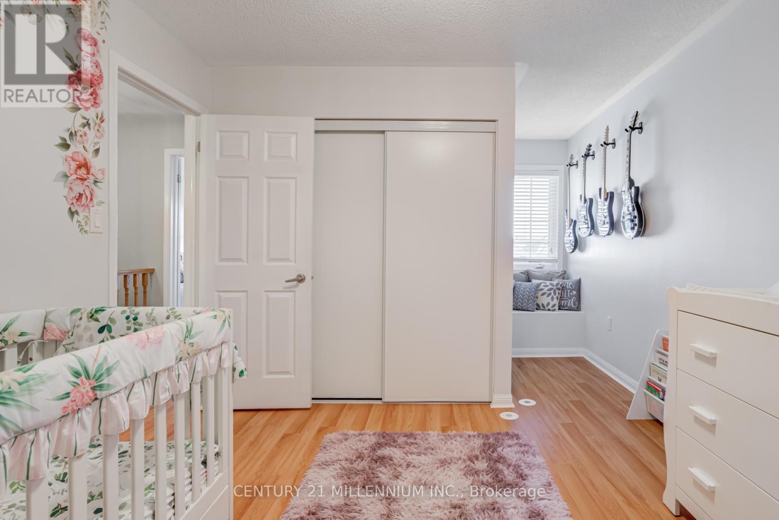 914 Ambroise Crescent, Milton, Ontario  L9T 0M2 - Photo 30 - W12472369