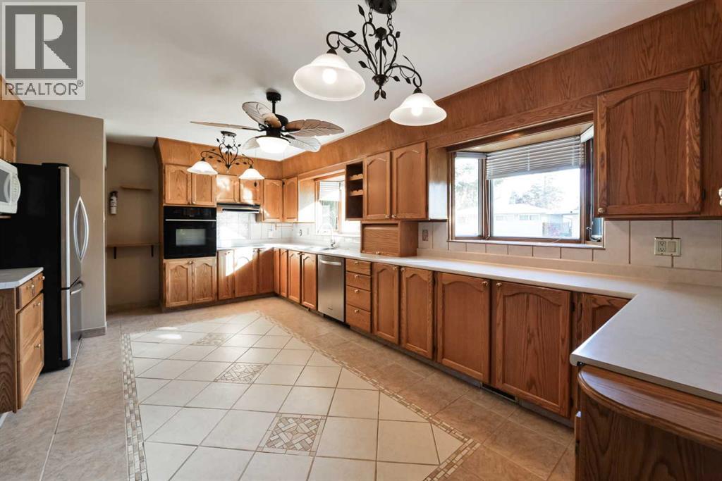 87 Gladeview Crescent Sw, Calgary, Alberta  T3E 4X9 - Photo 8 - A2264315