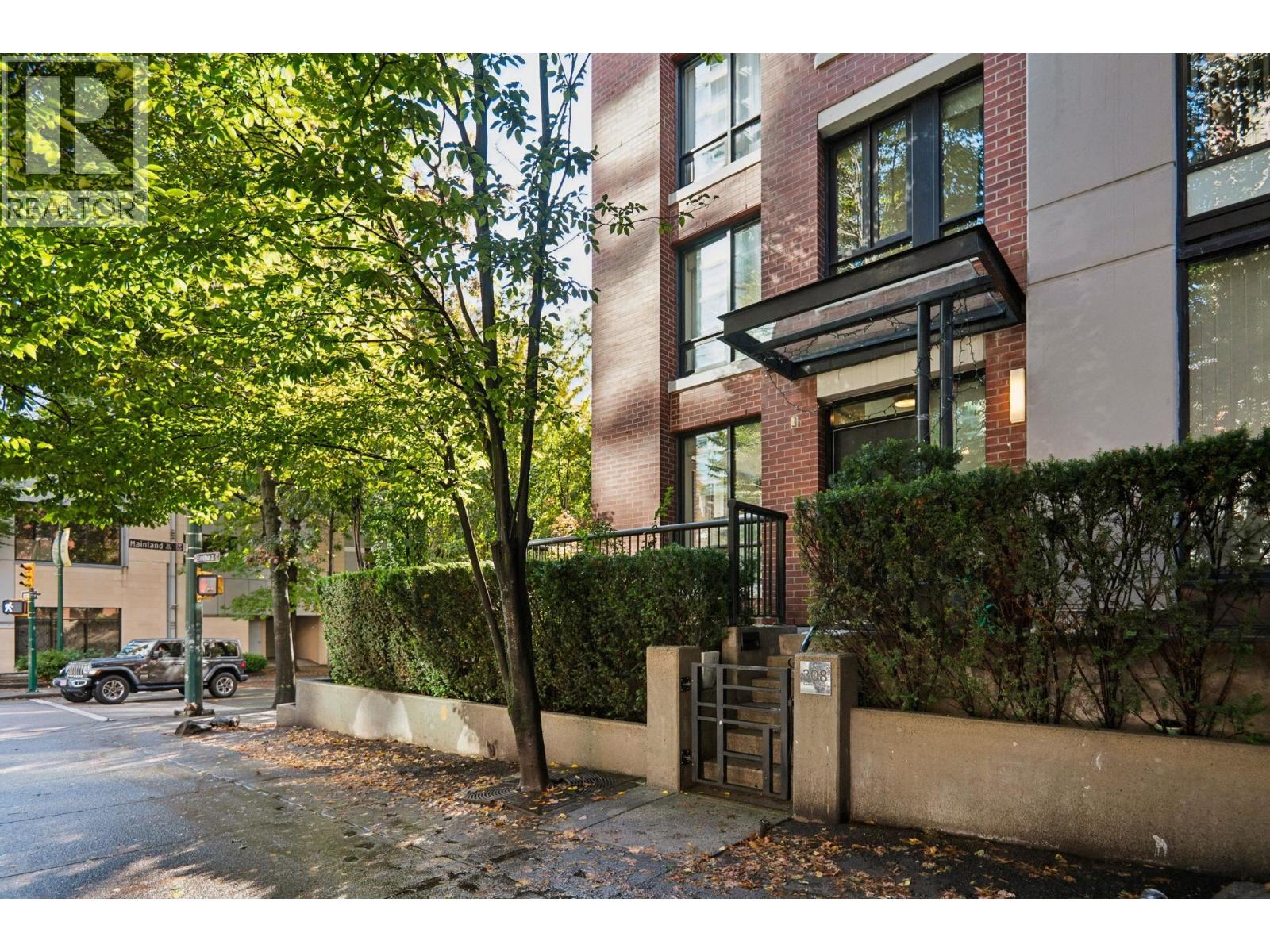 308 SMITHE STREET, Vancouver, British Columbia