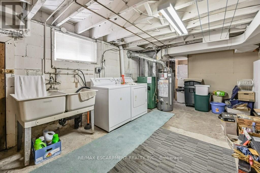 641 Limeridge Road E, Hamilton, Ontario  L8W 1A2 - Photo 17 - X12472326