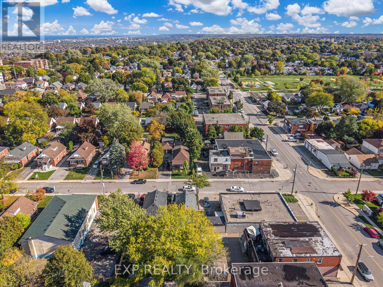 56 East 34th Street, Hamilton, Ontario  L8V 3W3 - Photo 35 - X12472331