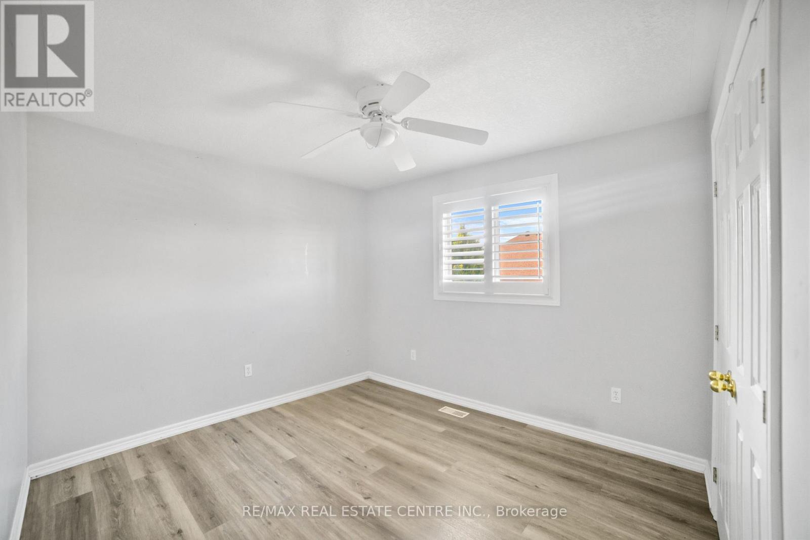 170 Southbrook Drive W, Hamilton (Binbrook), Ontario  L0R 1C0 - Photo 27 - X12472334