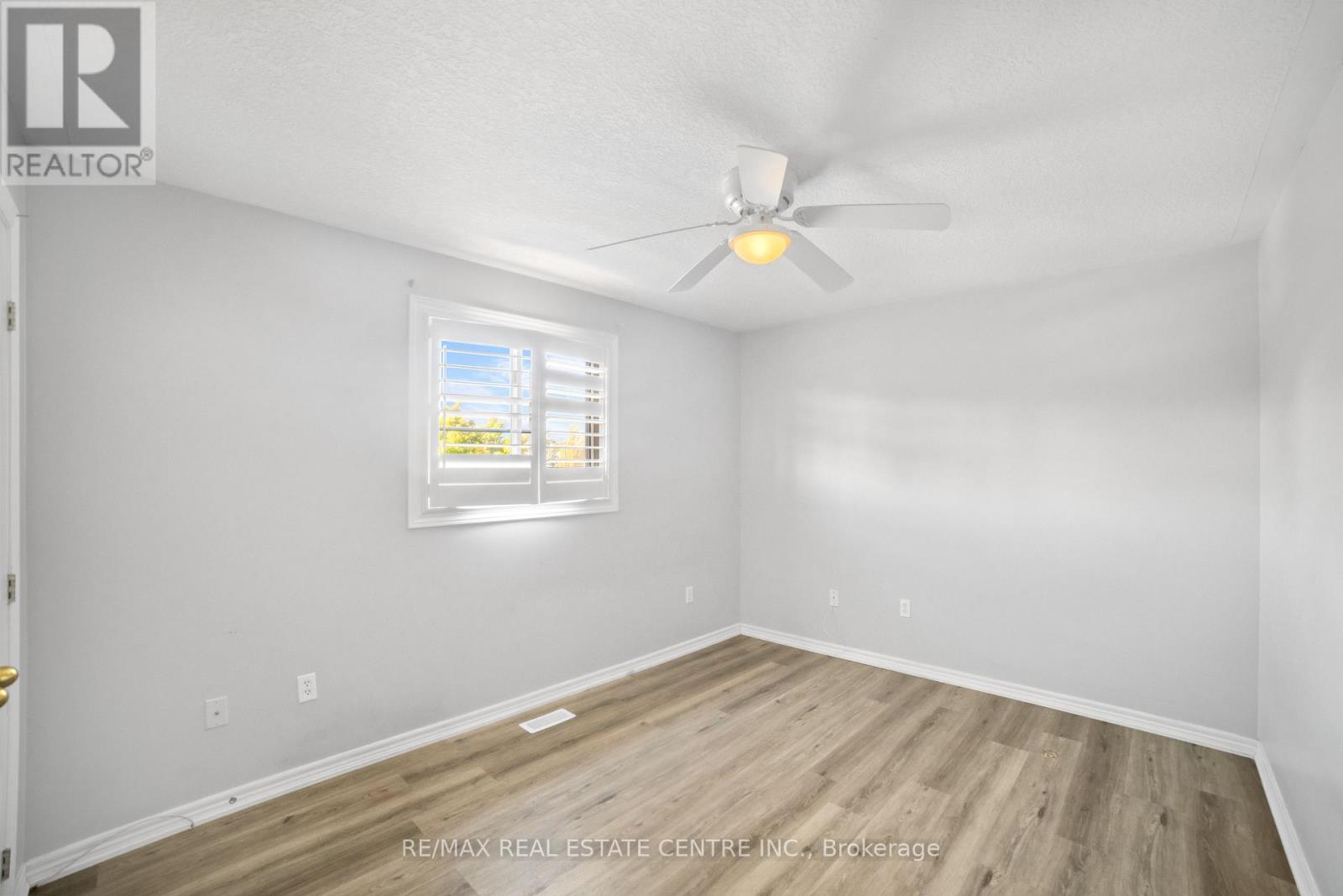 170 Southbrook Drive W, Hamilton (Binbrook), Ontario  L0R 1C0 - Photo 29 - X12472334