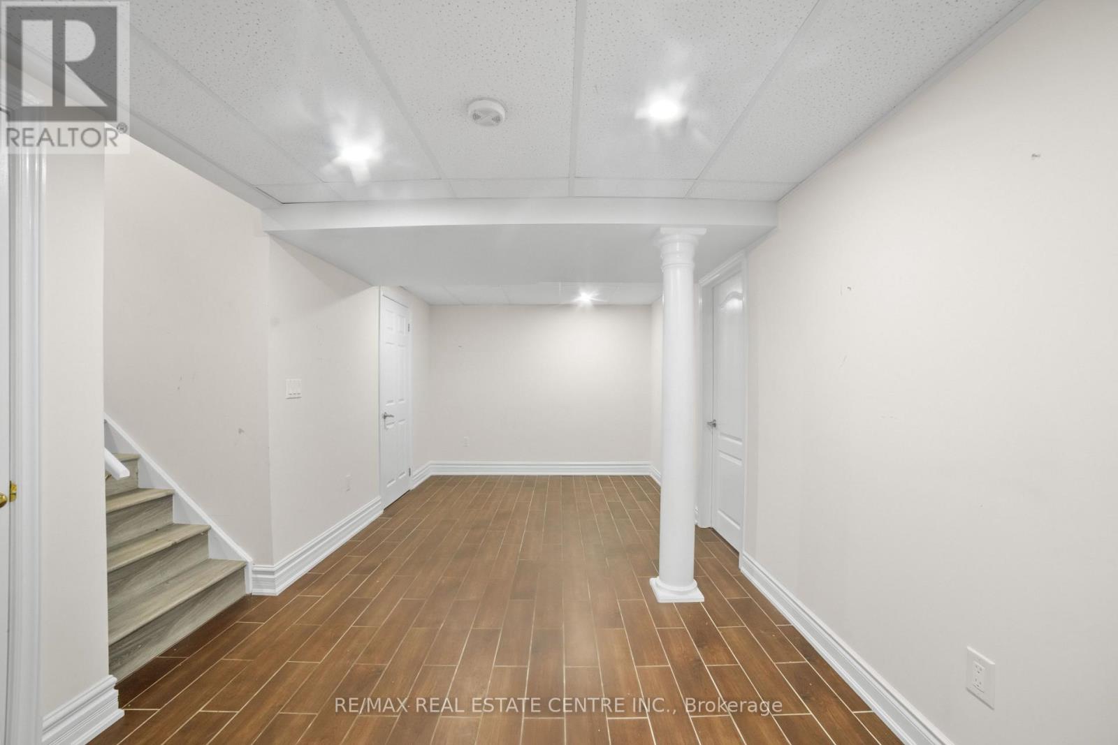 170 Southbrook Drive W, Hamilton (Binbrook), Ontario  L0R 1C0 - Photo 32 - X12472334