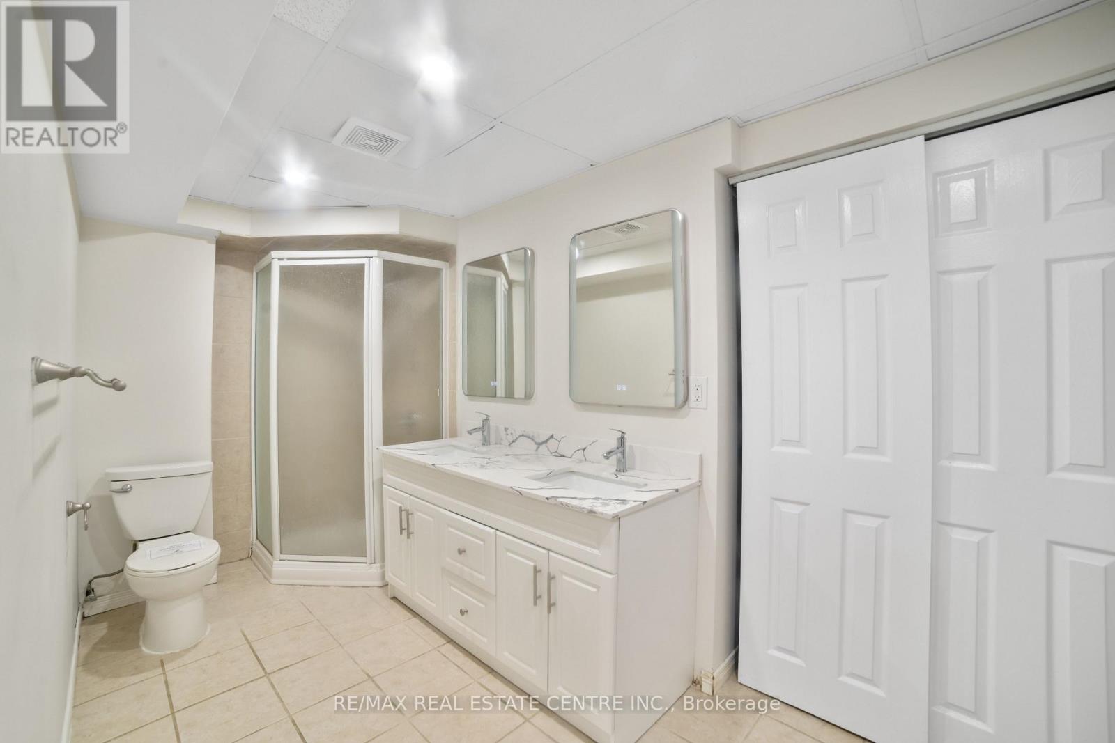 170 Southbrook Drive W, Hamilton (Binbrook), Ontario  L0R 1C0 - Photo 33 - X12472334