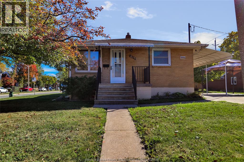 615 GILES West Unit# MAIN, windsor, Ontario