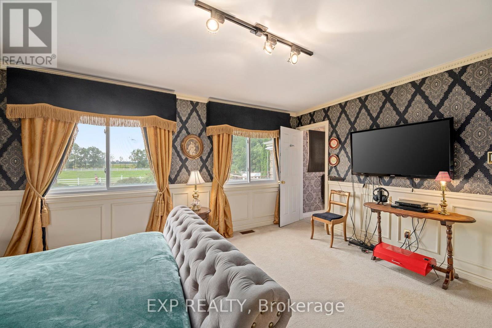 Photo 26 of 50 for 8101 Decker Drive