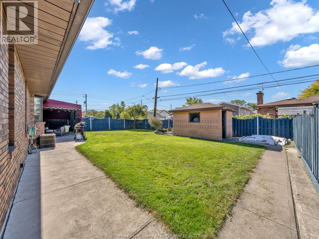 1685 Askin, Windsor, Ontario  N9B 3S4 - Photo 41 - 25026527