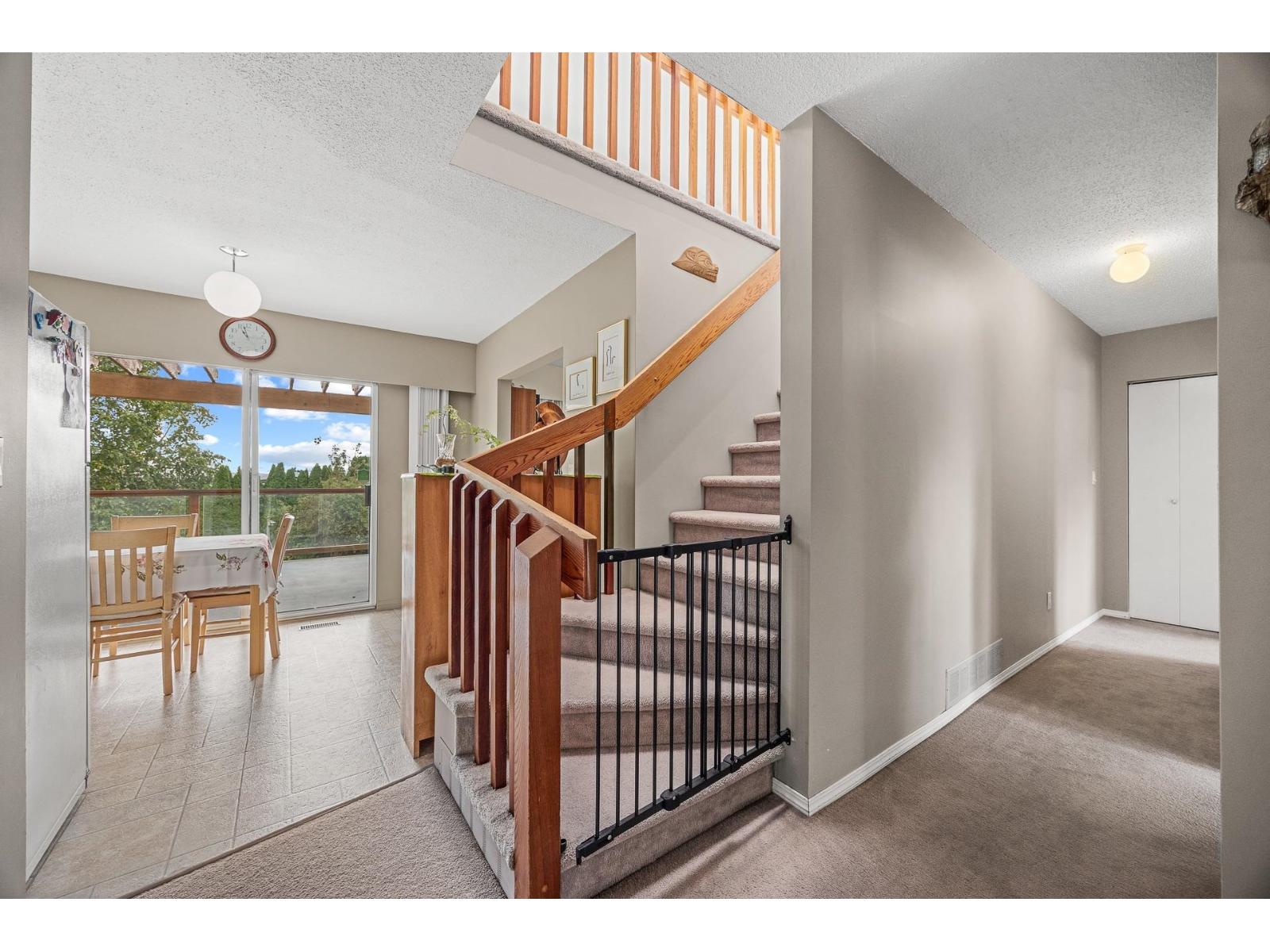 15856 Buena Vista Avenue, White Rock, British Columbia  V4B 2A3 - Photo 4 - R3059291