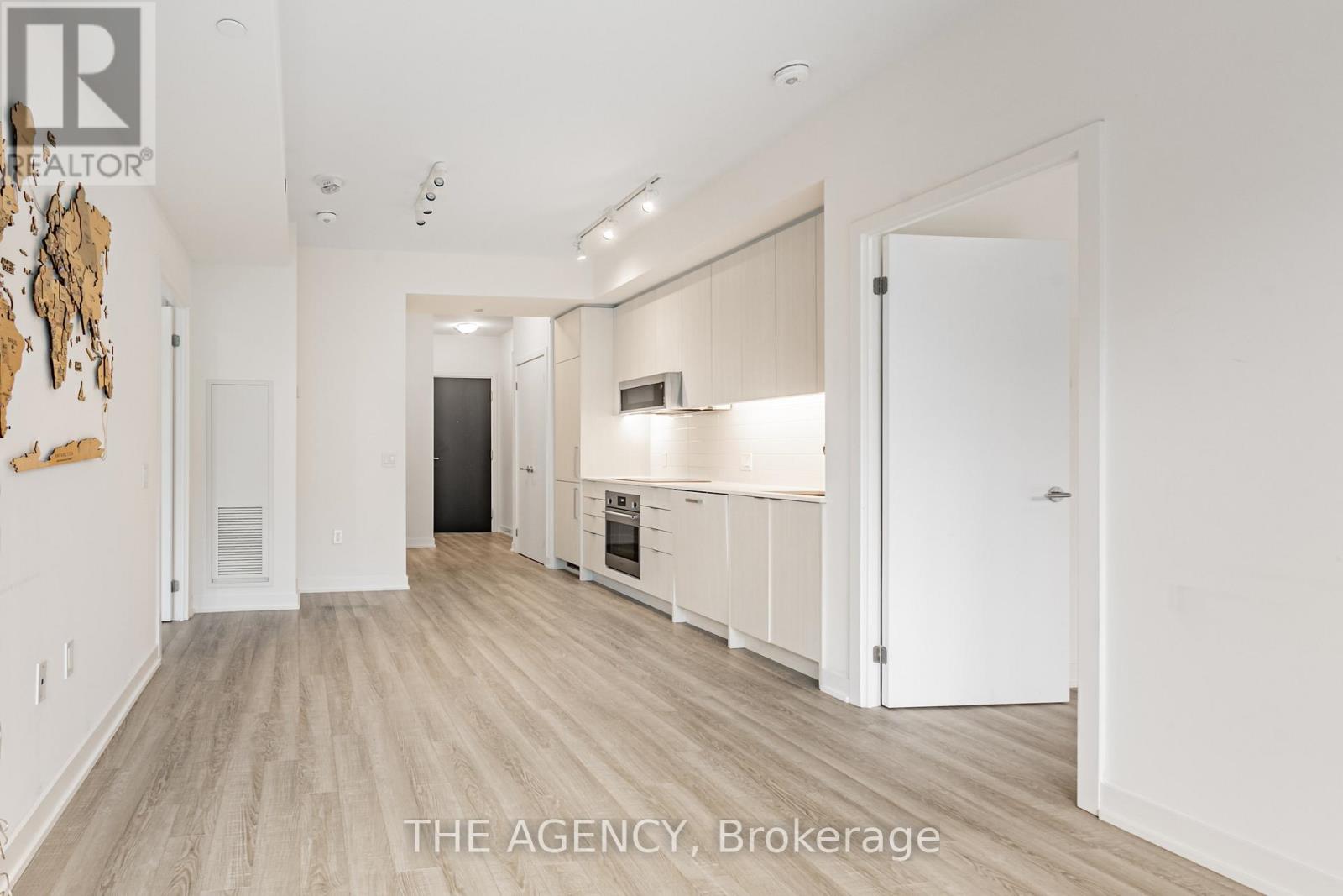 204 - 250 Lawrence Avenue E, Toronto, Ontario  M4N 1T4 - Photo 14 - C12472398