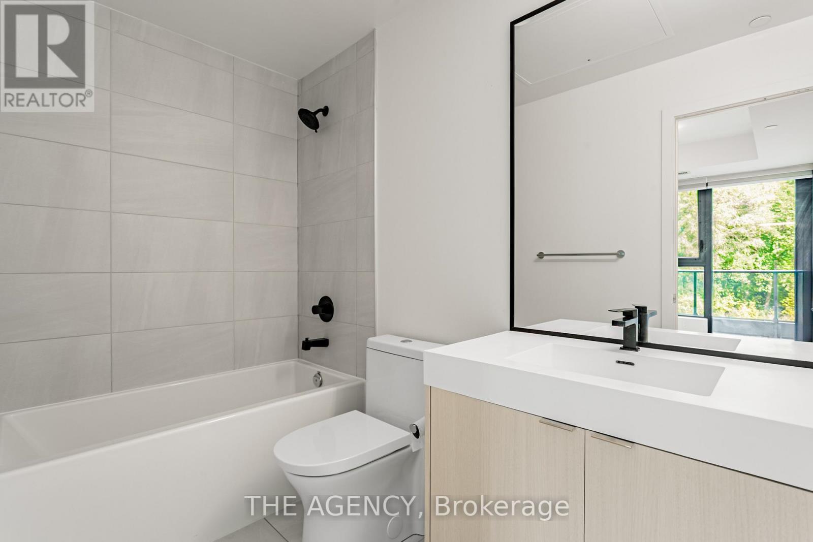 204 - 250 Lawrence Avenue E, Toronto, Ontario  M4N 1T4 - Photo 29 - C12472398